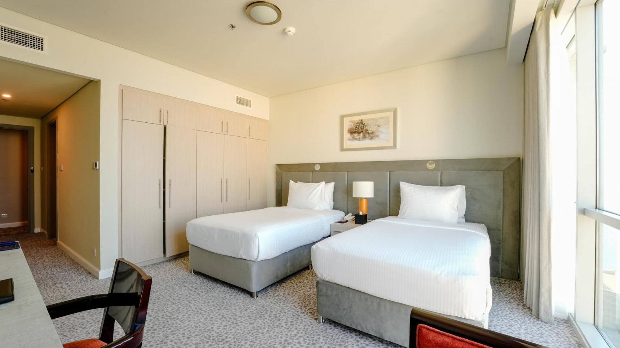 Ja Oasis Tower 5*