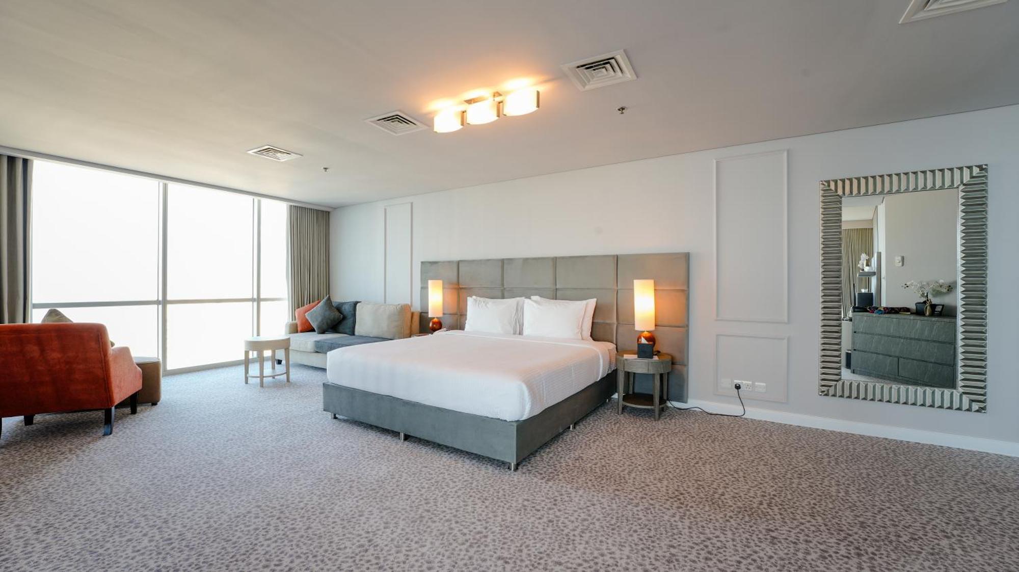 Ja Oasis Tower Aparthotel 5*