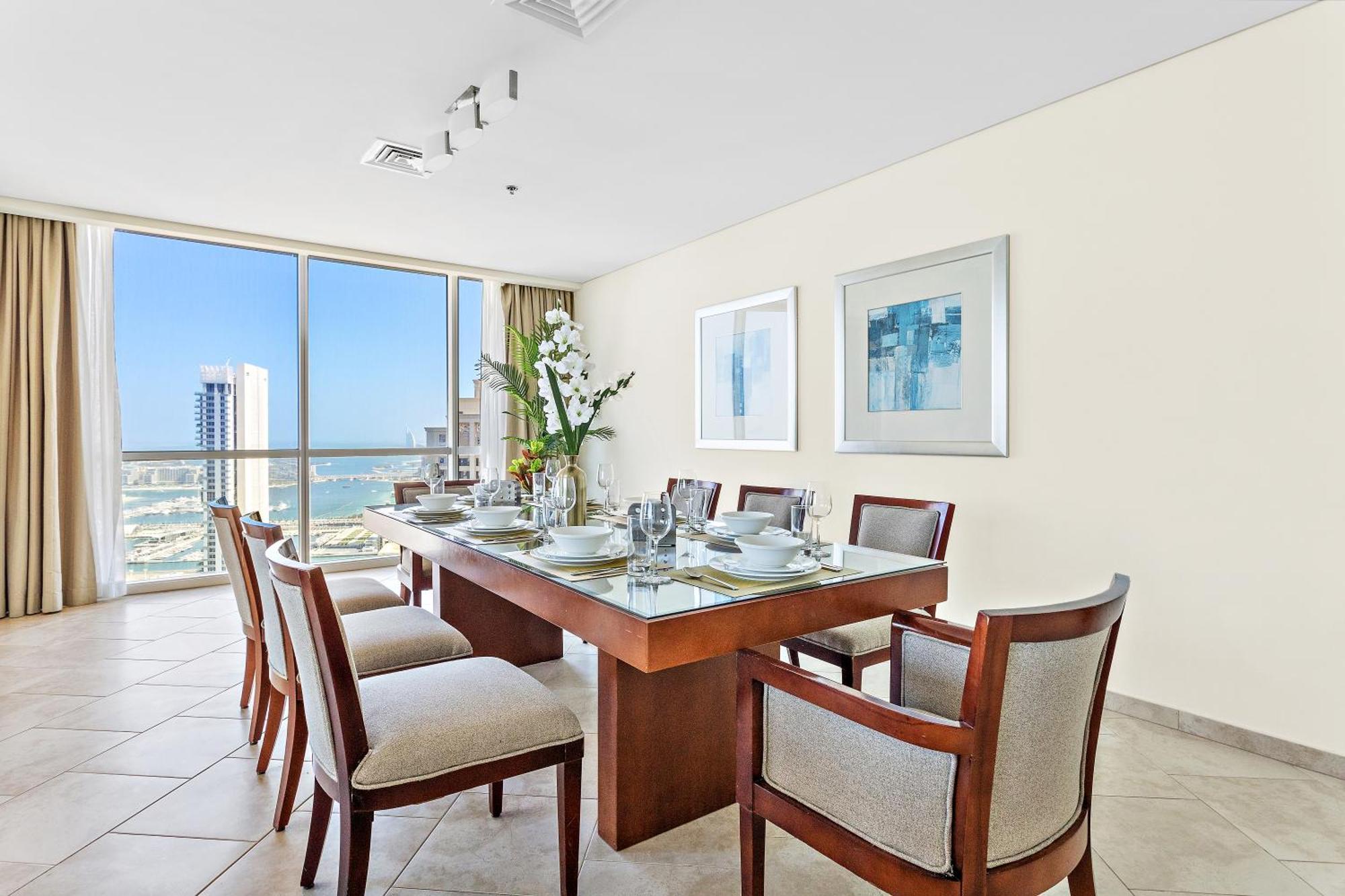 Ja Oasis Tower Aparthotel 5*